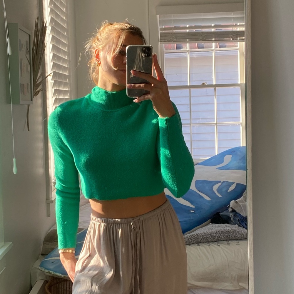 Green Turtle Neck top